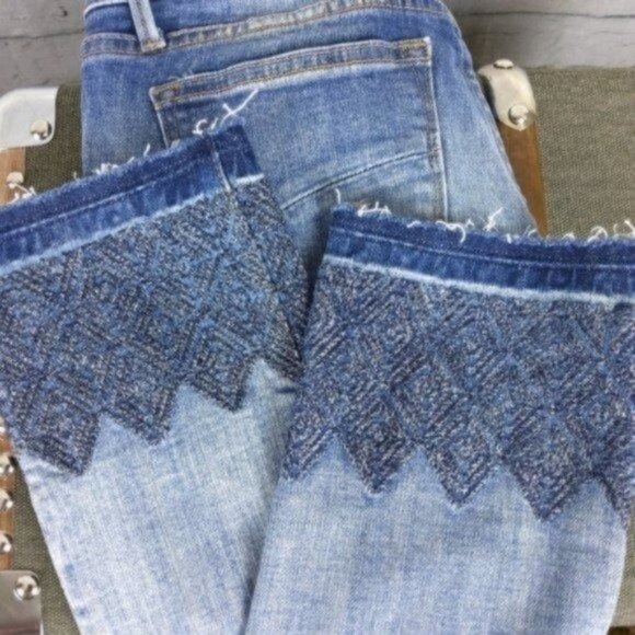 Driftwood Candace Cropped Embroidered Jeans Blue Size 24 - Picture 2 of 6